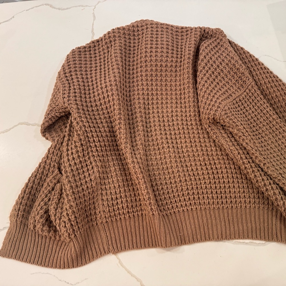 Oversized OS champagne colored cardigan sweater - Picture 4 of 4